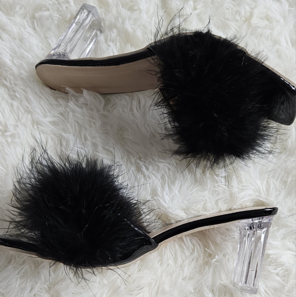 Brand New🖤 Black Slide Sandals with Fluffy Strap and Clear Heel. Size 39